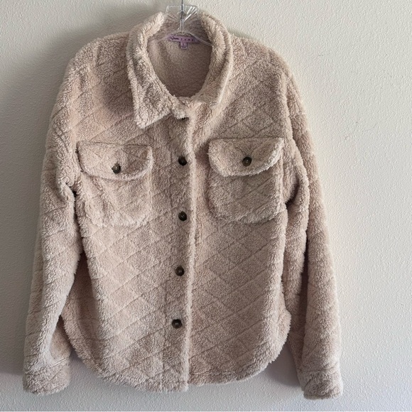 Crave Fame Jackets & Blazers - Crave Fame Women's Tan Teddy Jacket Size Large